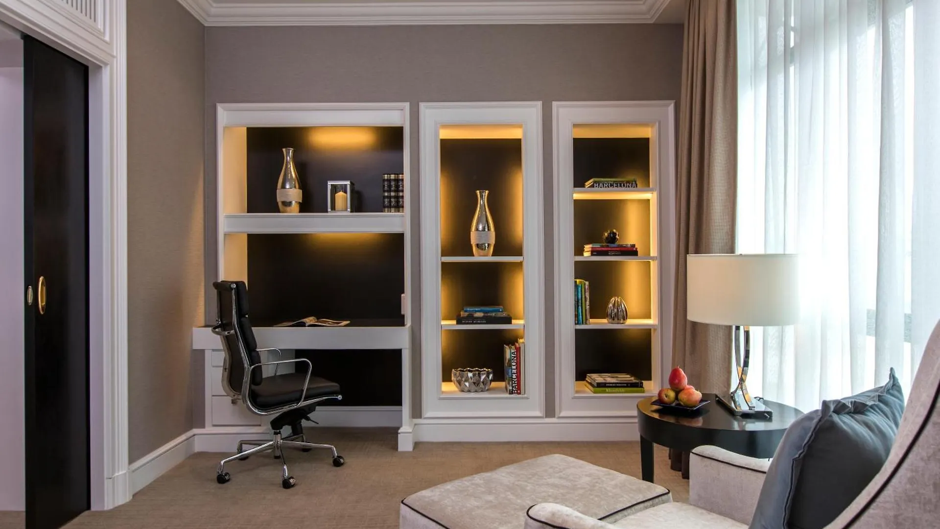 Отель The Ritz-Carlton, Куала-Лумпур 5*,  Малайзия