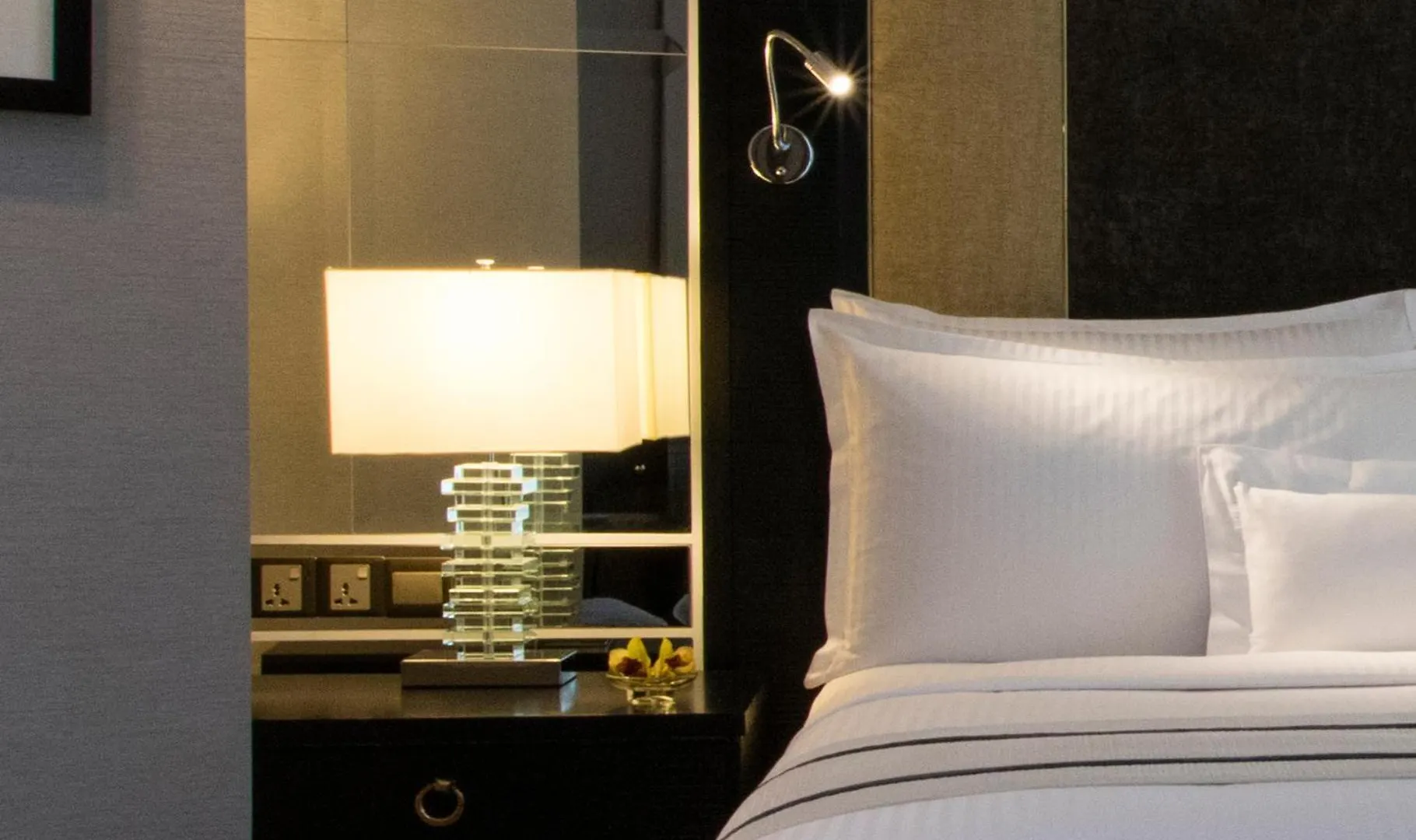 *****  Отель The Ritz-Carlton, Куала-Лумпур Малайзия