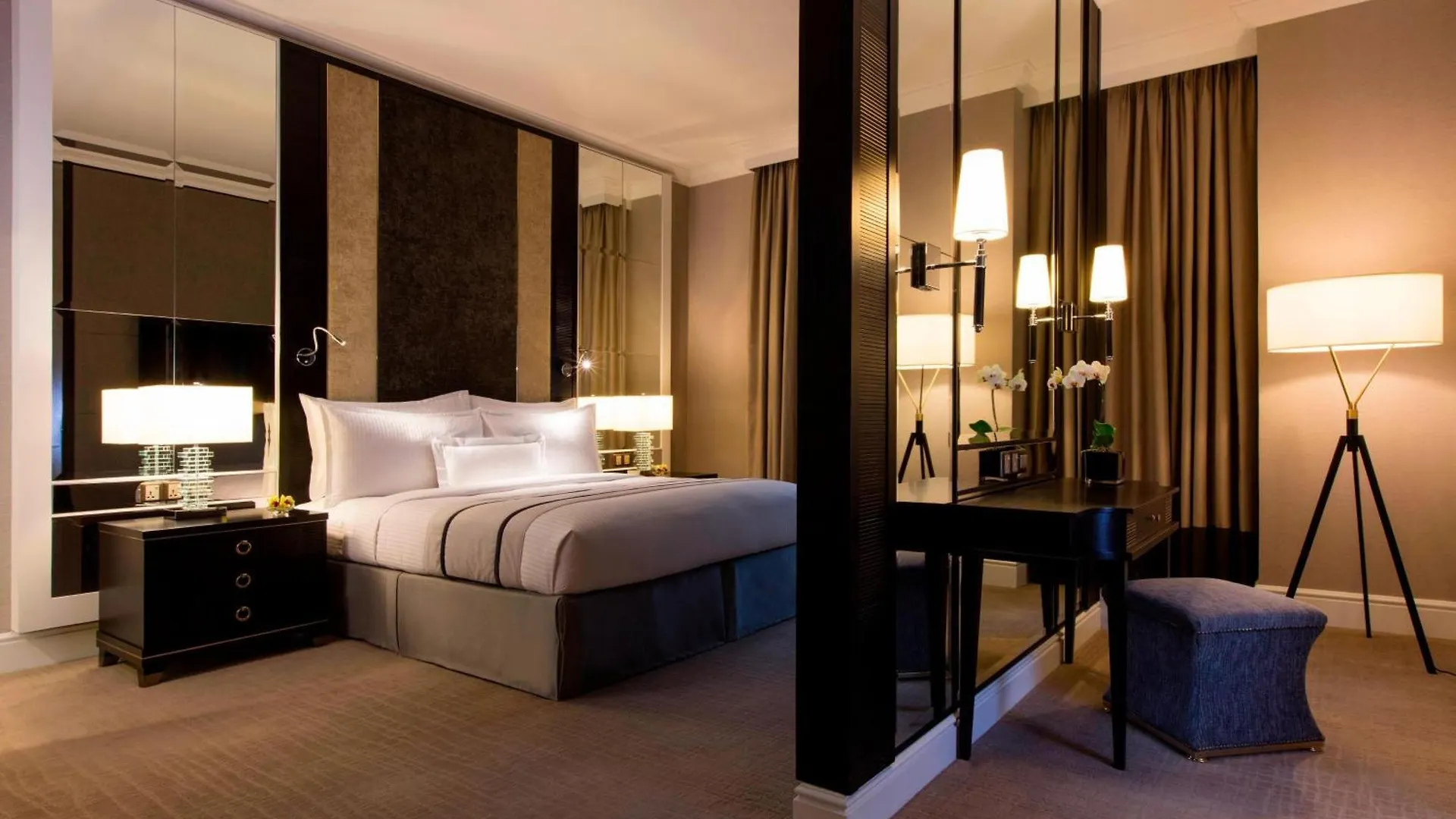 Отель The Ritz-Carlton, Куала-Лумпур