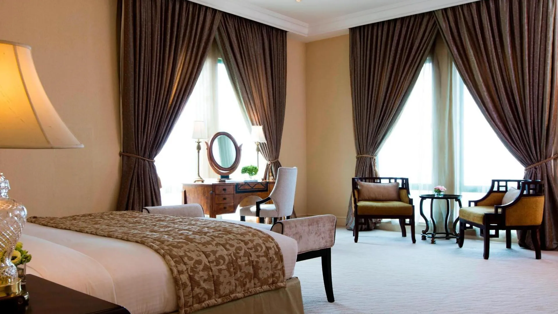 Отель The Ritz-Carlton, Куала-Лумпур 5*,