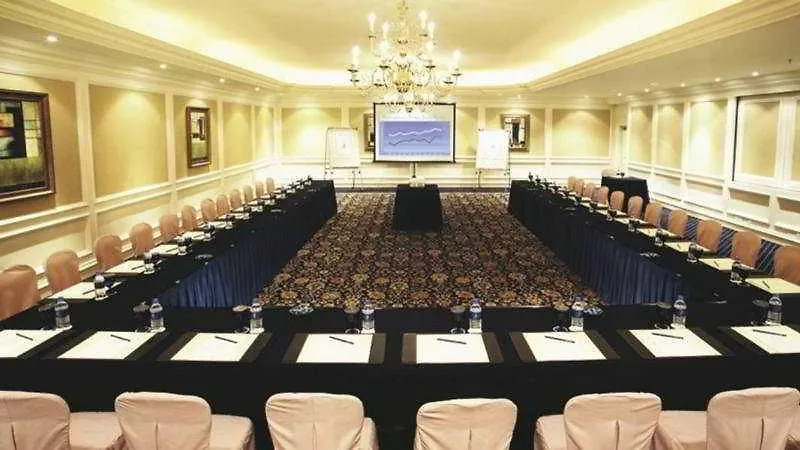 Отель The Ritz-Carlton, Куала-Лумпур